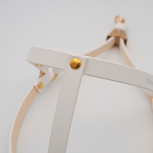 画像をギャラリービューアに読み込む, ハーネス(白)