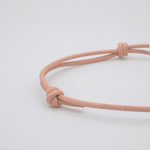 画像をギャラリービューアに読み込む, ネックレス(ヌメ)
